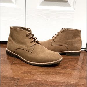 Men’s chukka boots